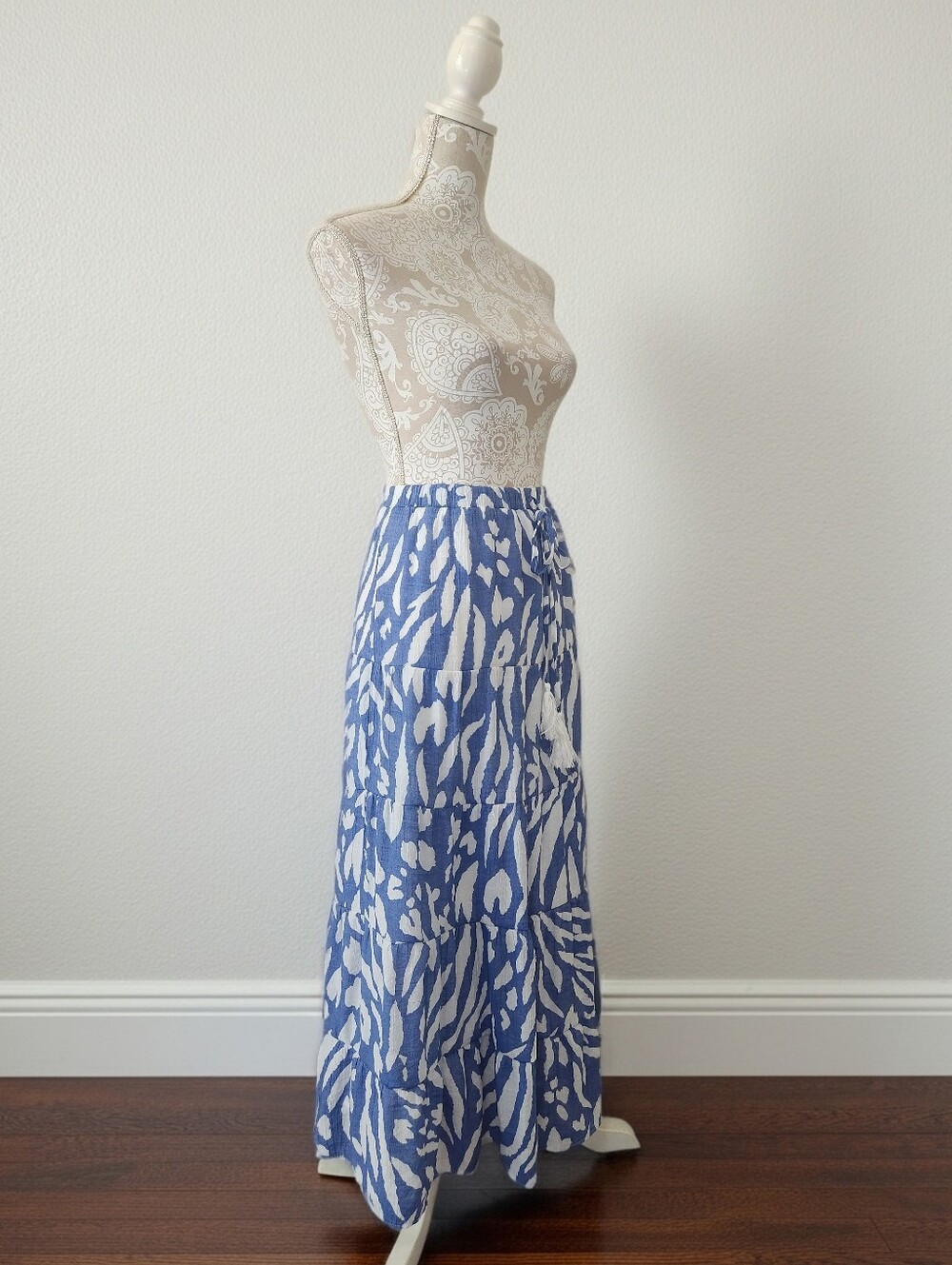Indigo Rose Bohemian Blue And White Print Summer Maxi Skirt Size M